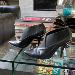 Donald J Pliner, VALEN Leather bootie pump